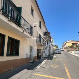 Appartamento in vendita in Via Vittorio Emanuele (Scalo), Colleferro  V240830-01