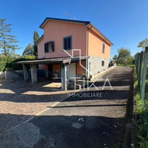 Villa in vendita in Via Ara dei Casali, 13 Gavignano V241031